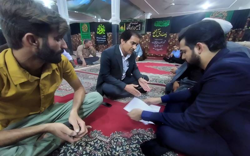 ملاقات دادستان و قضات دادسرای عمومی و انقلاب شهرستان جیرفت با مردم+ عکس